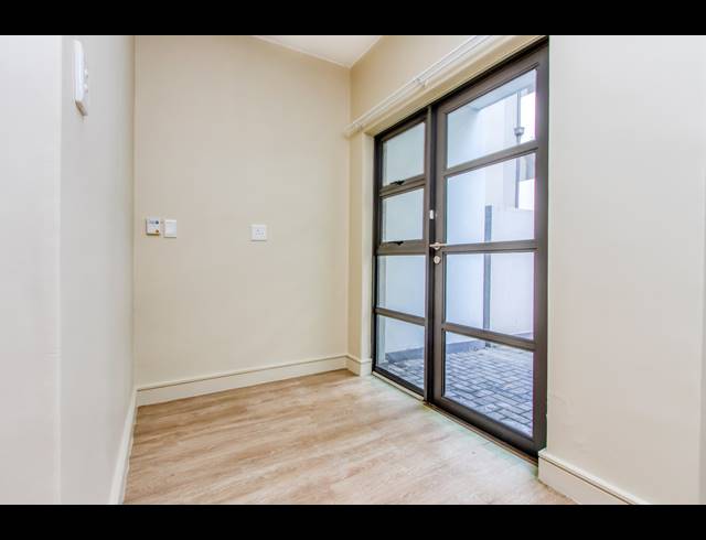 1 BEDROOM SECTIONAL TITLE FOR SALE IN RIVONIA